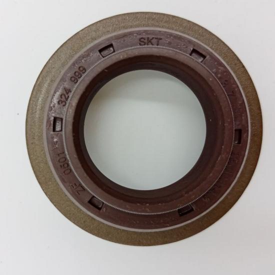 oil seal for sinotruk howo truck